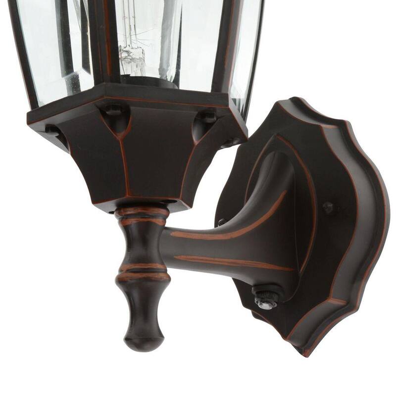 Luz de pared para exteriores Hampton Bay de 14.5 pulgadas, 1 luz en color bronce aceitado con cableado duro al anochecer con el amanecer, con farol sin bombilla incluida - BPP1611-ORB