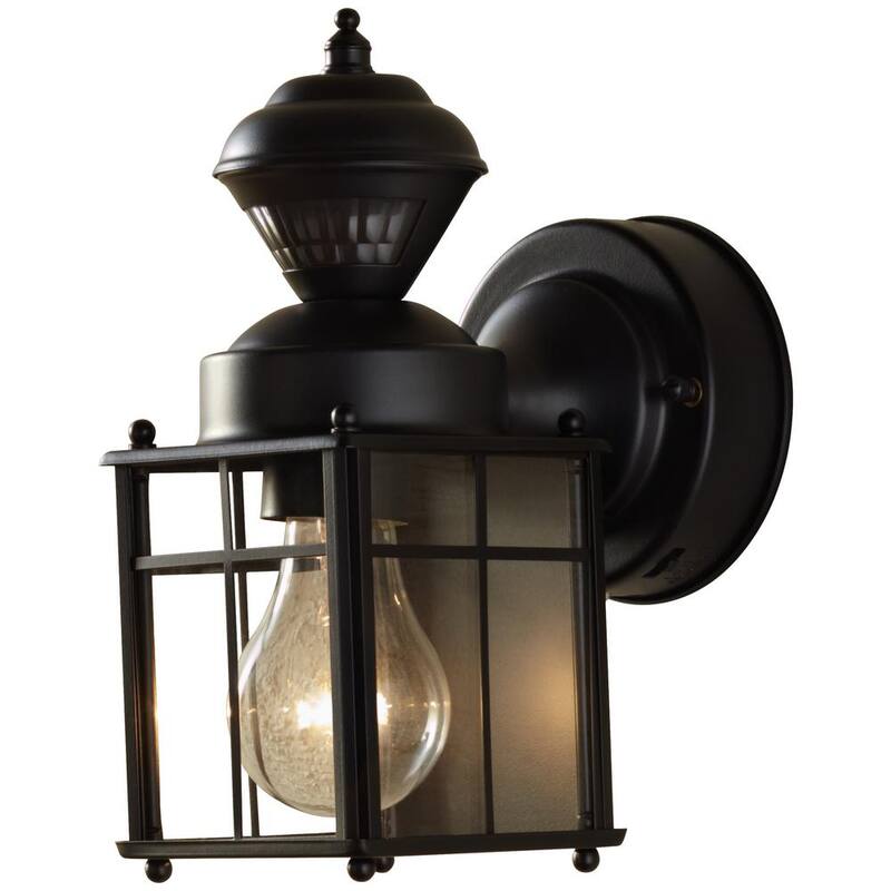 Hampton Bay Bayside 9.5 pulgadas. Linterna de Pared Exterior con Sensor de Movimiento para Granja, color Negro, con Cableado Duro, No Incluye foco - HB-4132-MB
