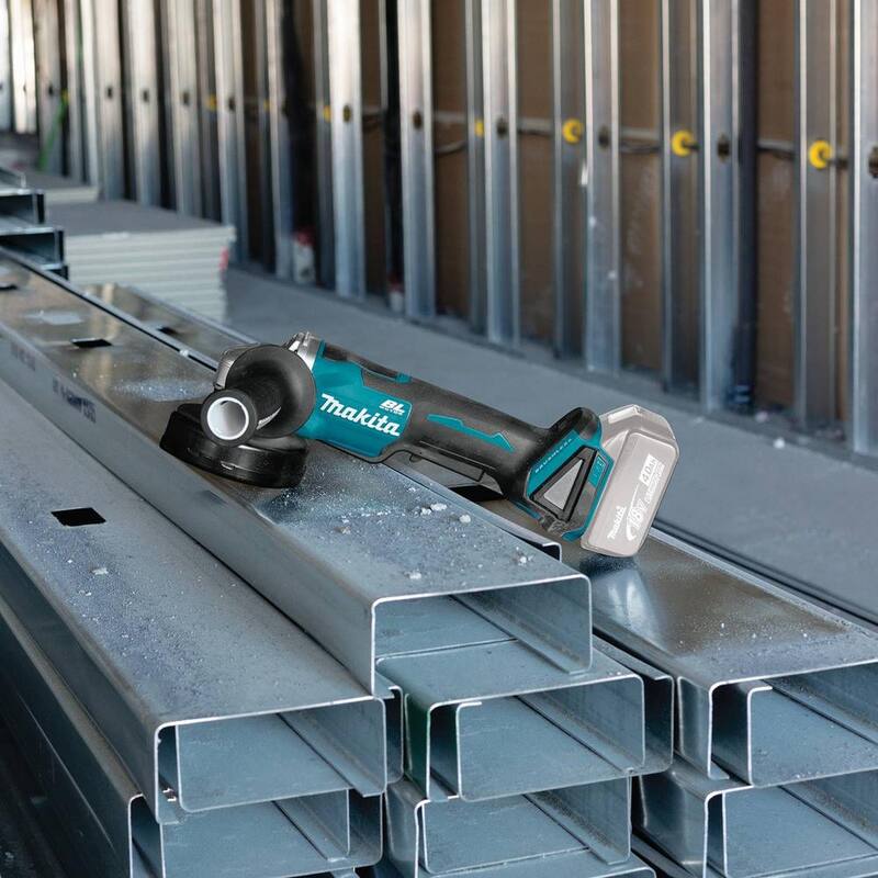 Makita Amoladora Angular Inalámbrica sin Escobillas de Litio-Ion LXT de 18V de 4-1/2 in./5 in. con Interruptor de Paleta de Corte/Angular (Herramienta Únicamente) - XAG11Z