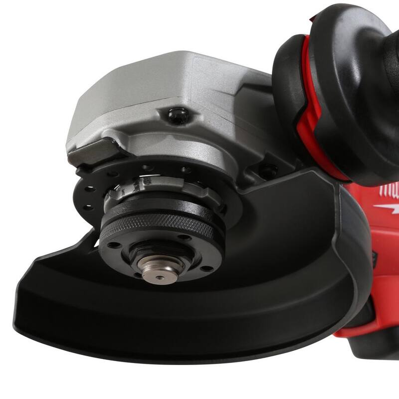 Amoladora angular pequeña Milwaukee de 13 amperes y 5 pulgadas con interruptor de paleta - 6117-31