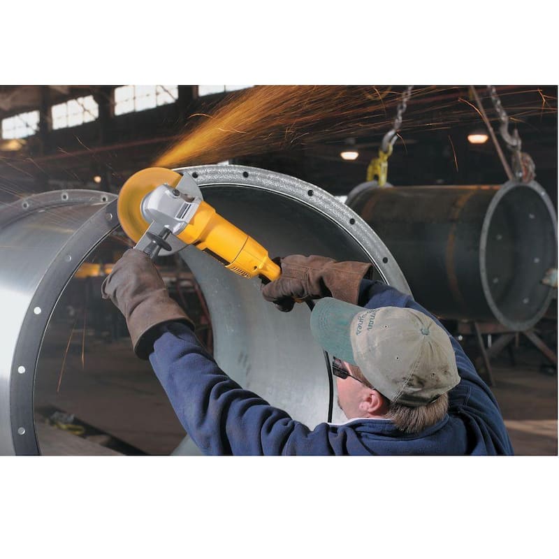 DEWALT 13 amperios 7 pulgadas 8,000 RPM Amoladora angular mediana - DW840