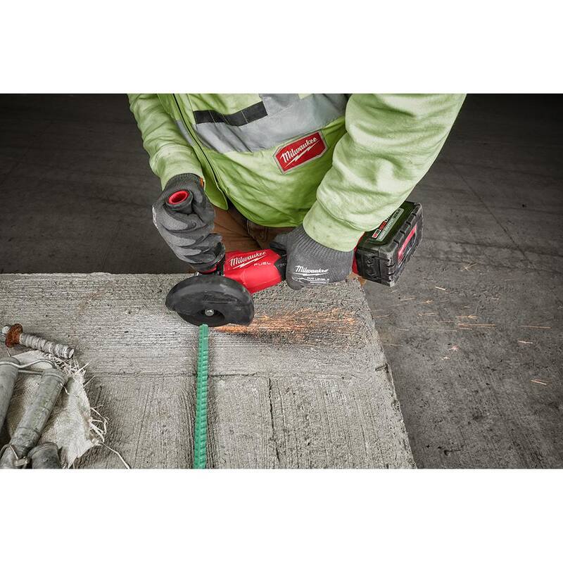 Esmeriladora Milwaukee M18 FUEL 18V de Ion de Litio sin Escobillas Inalámbrica de 4-1/2 in./5 in. con Interruptor Deslizante (Herramienta Solamente) - 2883-20