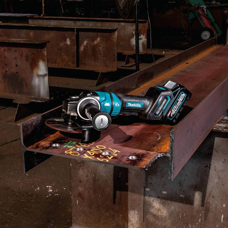 Kit de Amoladora Angular Inalámbrica Brushless XGT Máximo de 40 Voltios de Makita de 4-1/2/6 pulgadas con Interruptor de Paleta y Freno Eléctrico (4.0Ah) - GAG14M1