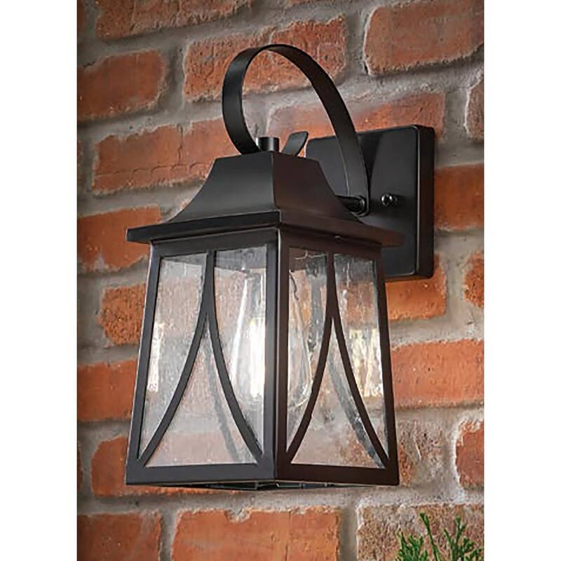 Lámpara de pared exterior Hampton Bay Drackert de 13 pulgadas con 1 luz, color negro mate con cableado, con vidrio semilla, no incluye bombilla - 28235