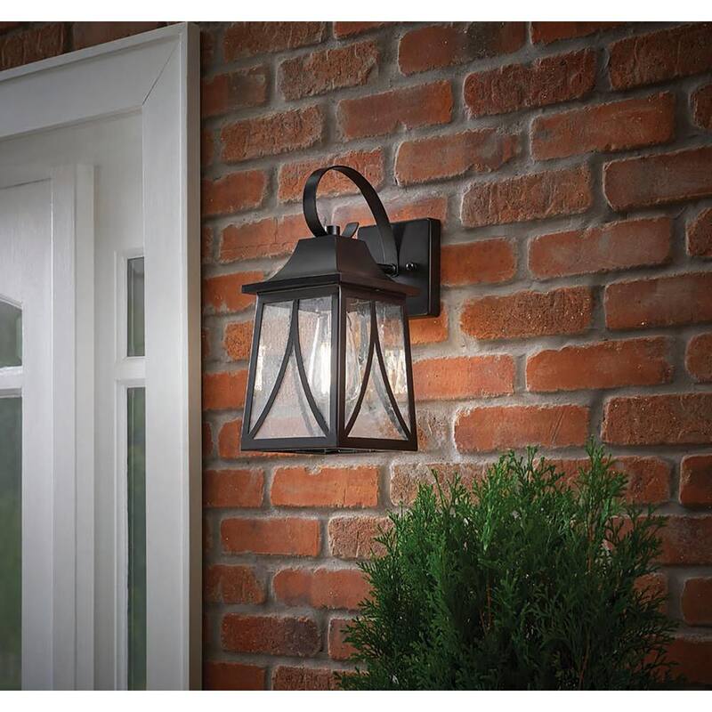 Lámpara de pared exterior Hampton Bay Drackert de 13 pulgadas con 1 luz, color negro mate con cableado, con vidrio semilla, no incluye bombilla - 28235