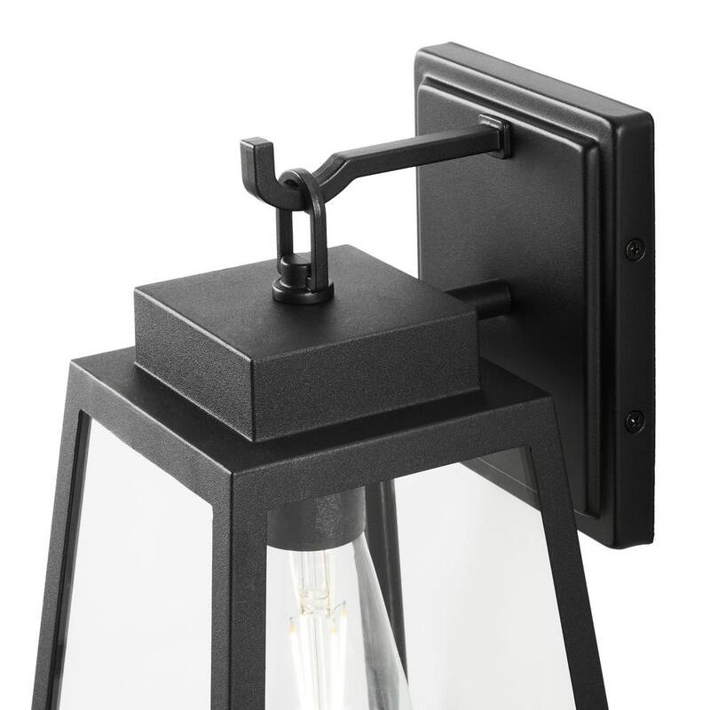 Linterna de pared exterior Hampton Bay Corbin Medium de 13 pulgadas, moderna, de un foco, con diseño cónico en color negro, con cableado duro y pantalla de cristal transparente - W2205-21