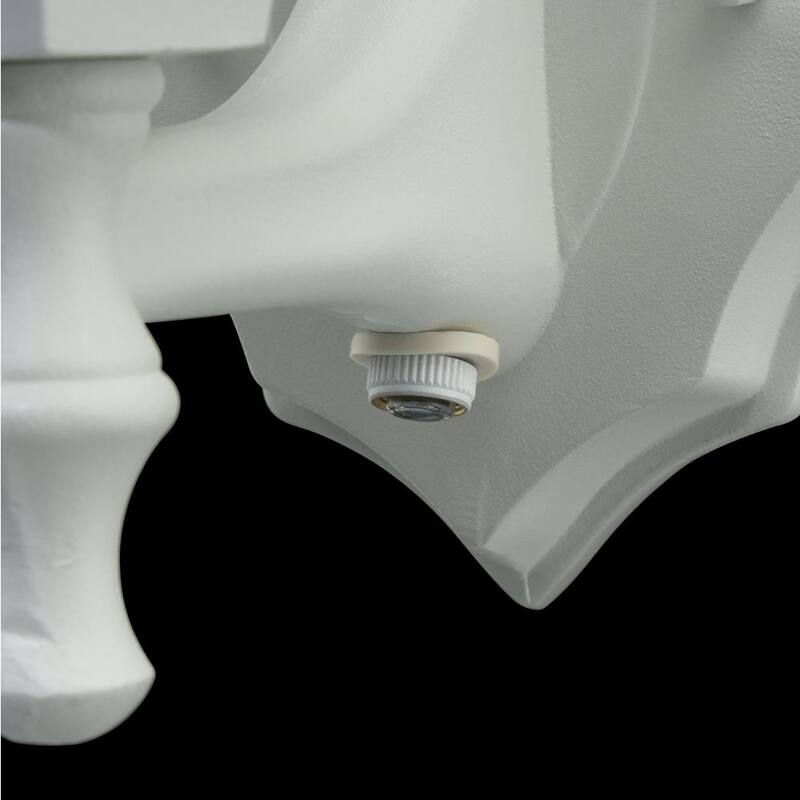 Lámpara de pared decorativa para exteriores Hampton Bay de amanecer a anochecer en color blanco de 14.37 pulgadas - G14796-WH.