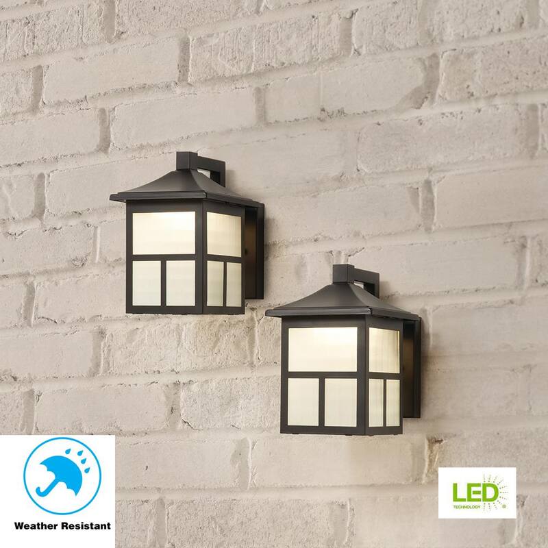 Hampton Bay 8 in. Linterna de pared exterior con luz integrada LED negra, cableado duro, con vidrio texturizado esmerilado (paquete de 2) - BAL-012