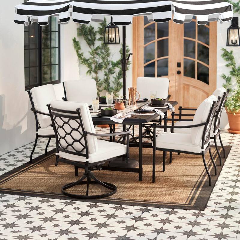 Colección de decoradores para el hogar Blakeley 19.25 pulgadas de lámpara de pared exterior negra de 2 luces de estilo transicional con cristal biselado claro - 19905