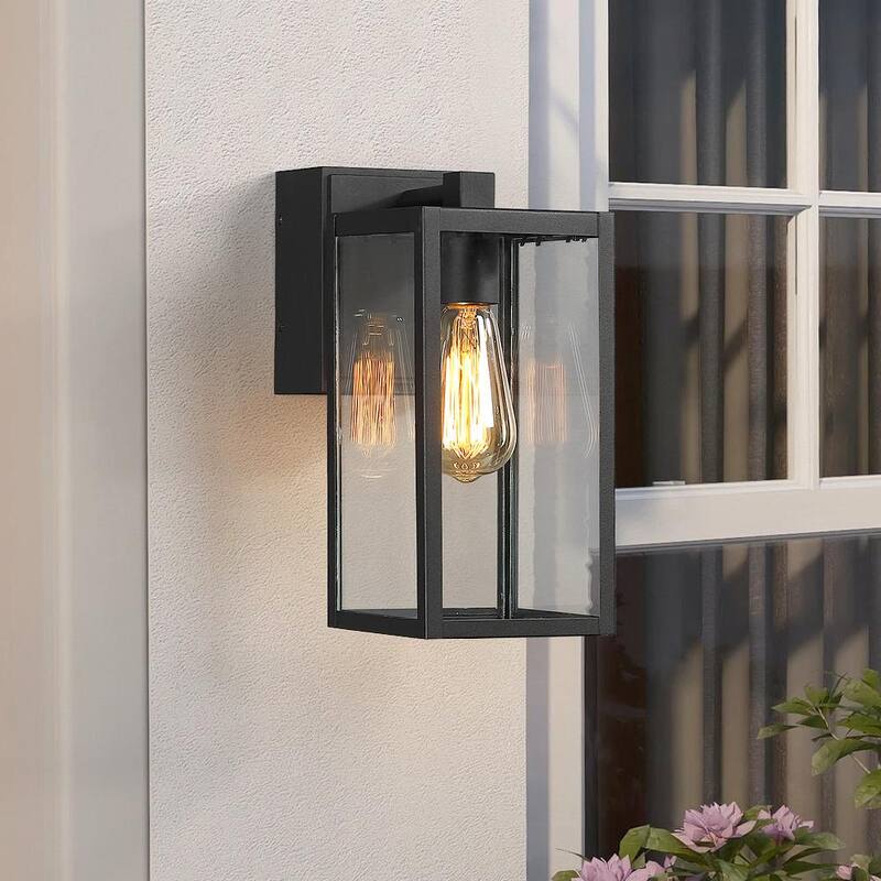 Verdadero y Fino Linterna de Pared para Exteriores Trevot de 1 Luz de 12 pulgadas en Negro con Enchufes GFCI Incorporados - TD130001OT.