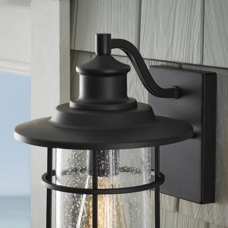 Lámpara de pared exterior Hampton Bay de 13.5 pulgadas y 1 luz en negro mate moderno con cableado duro y sin foco incluido - 44891.