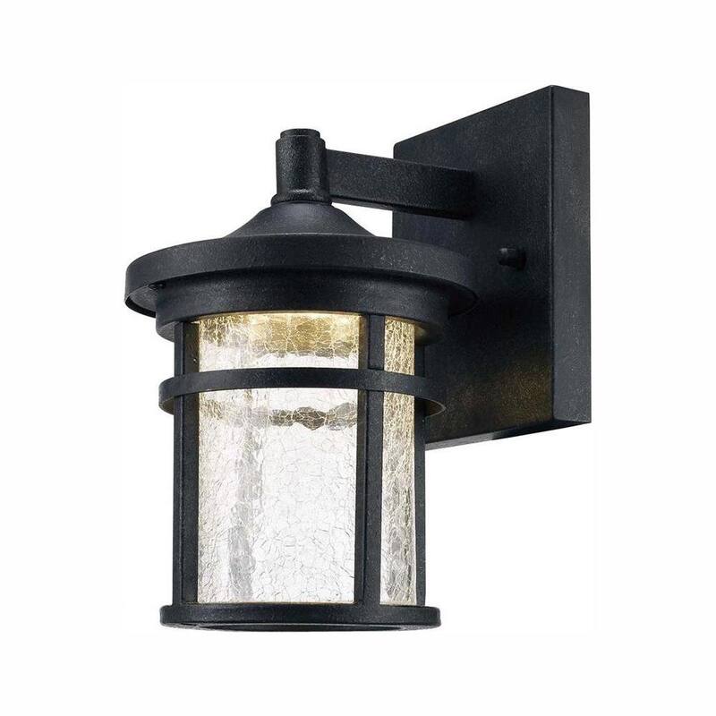 Colección de decoración para el hogar Westbury 8.5 pulgadas Lámpara de Pared Exterior Pequeña de Hierro Envejecido con Luz LED y Vidrio Claro Agrietado - LED-KB S-08304