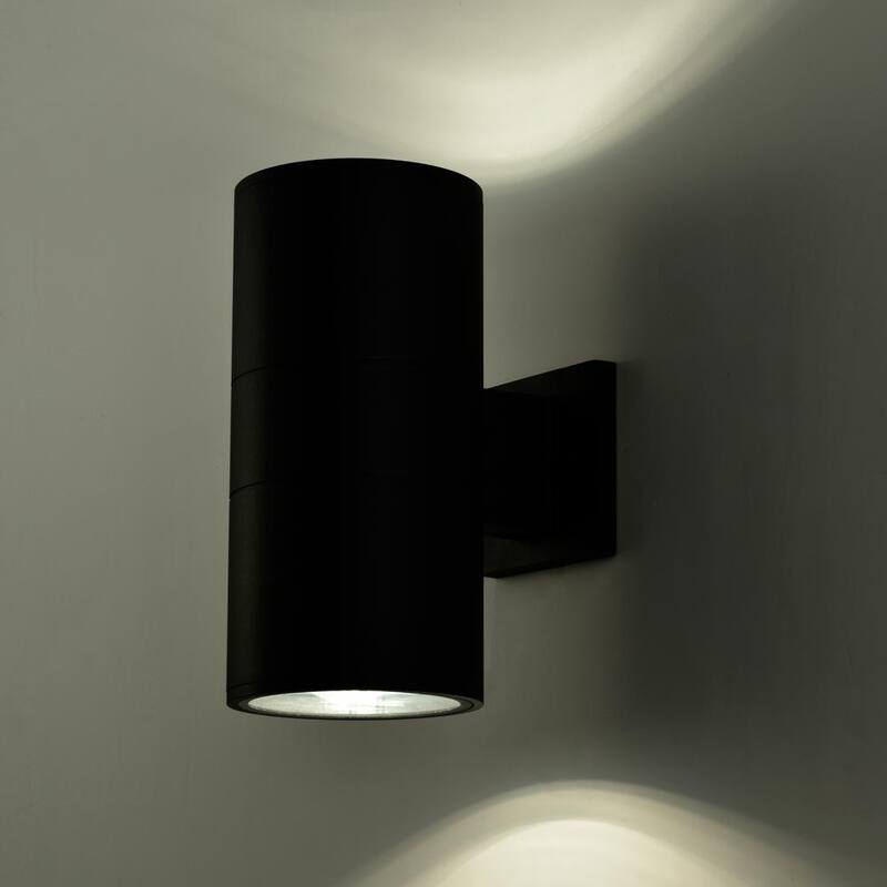 C Cattleya 2-Light Matte Black Cylinder Outdoor Wall Lantern Sconce - CA1982-W

Linterna de pared exterior Cattleya de 2 luces en negro mate - CA1982-W