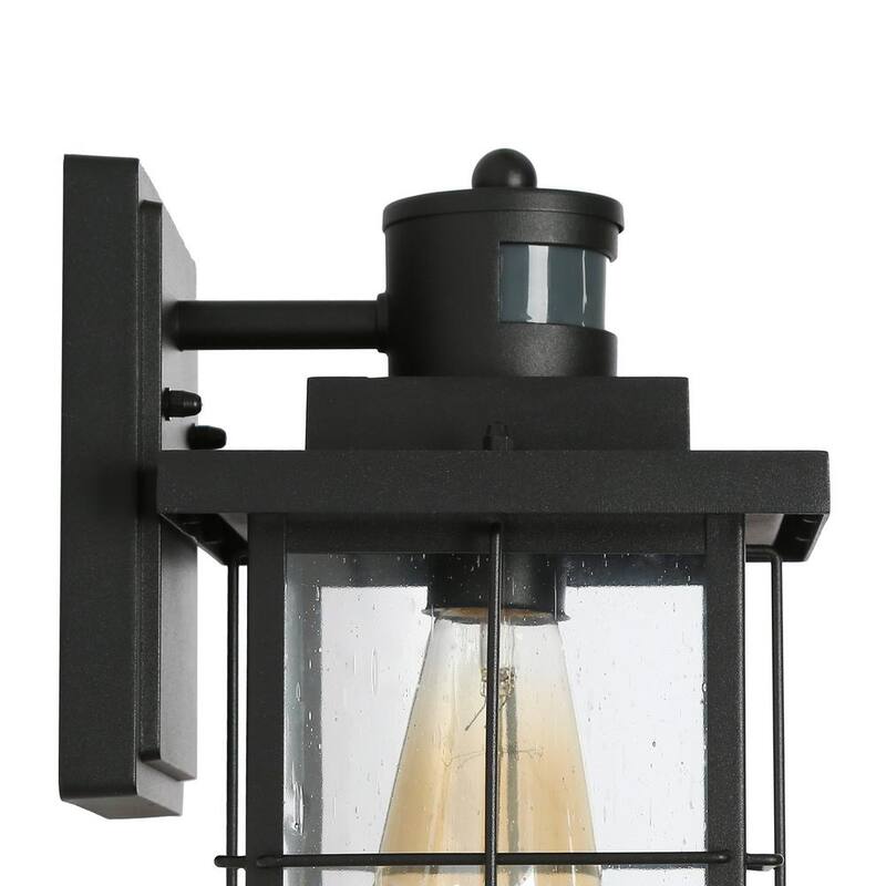 Luminaria exterior moderna LNC negra con sensor de movimiento y pantalla de vidrio con semillas, linterna de pared para puerta frontal de estilo granja con 1 luz (paquete de 2) - EV26JRHD1745DG8.