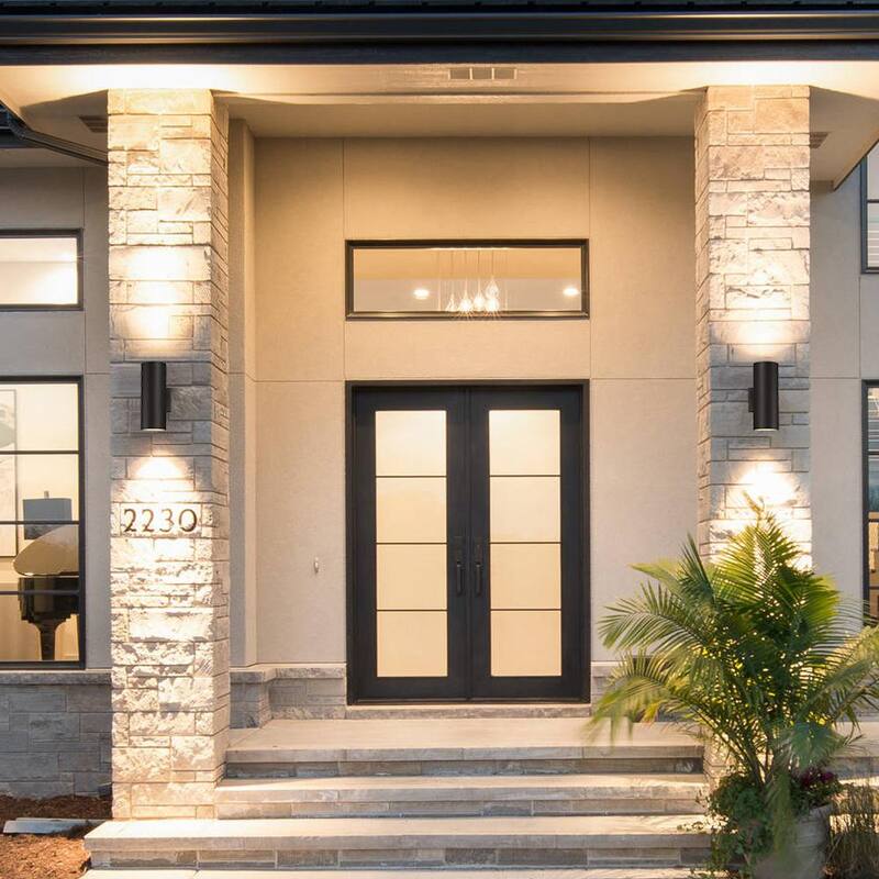 Verdadero FINE Wolfgang 11 pulgadas Negro LED 18-Watt Linterna de Pared para Exteriores con Luz Arriba-Abajo - TD60005W