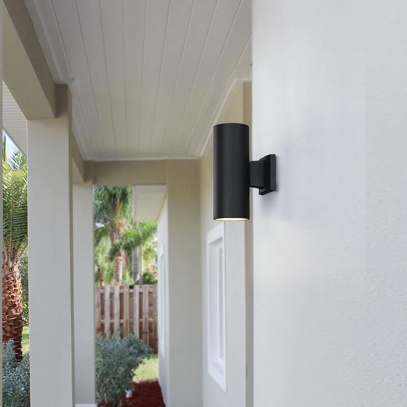 Verdadero FINE Wolfgang 11 pulgadas Negro LED 18-Watt Linterna de Pared para Exteriores con Luz Arriba-Abajo - TD60005W