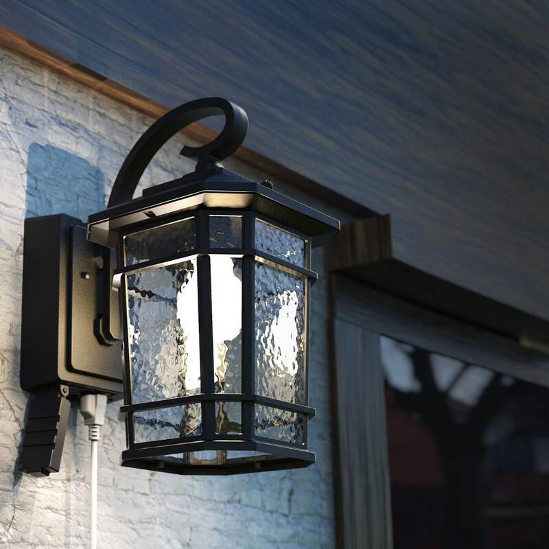 Lámpara de pared LED exterior negra KODA Williams con enchufe de corriente - LM030167-1
