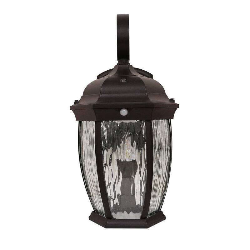 Colección de decoradores para el hogar 16.1 pulgadas. Linterna de pared exterior con sensor de movimiento integrado y amanecer a anochecer, luz LED integrada en bronce. Bombilla parpadeante - FL-380HD.
