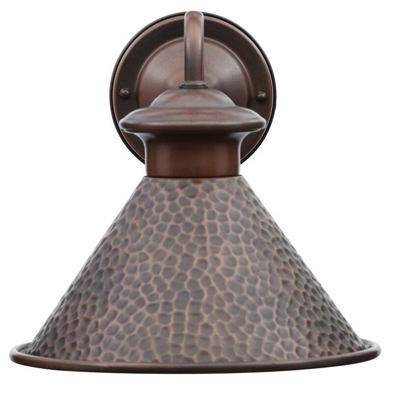 Colección de decoradores para el hogar Essen 8.38 pulgadas en acabado de cobre antiguo, aplique de pared para exterior de voltaje de línea con 1 luz sin bombilla incluida - HBWI9003S86A