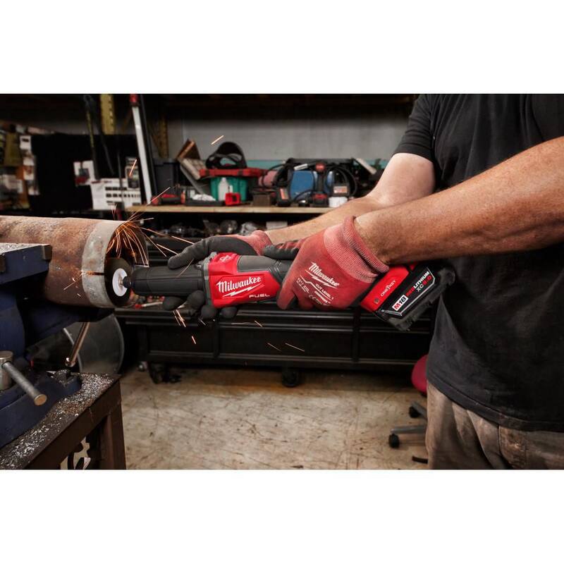 Rectificadora sin escobillas inalámbrica Milwaukee M18 FUEL de 18 volts con batería de iones de litio, velocidad variable de 2-3 pulgadas con interruptor de paleta y kit de inicio de 5.0Ah - 2984-20-48-59-1850