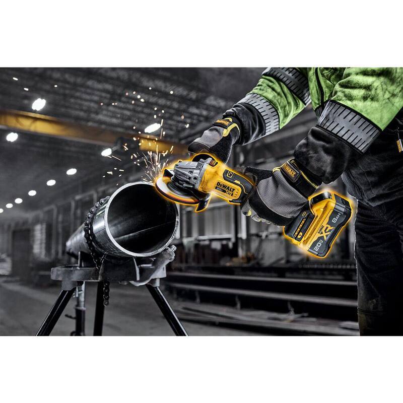 DEWALT 20V MAX Amoladora Angular Inalámbrica de Iones de Litio de 4-1/2 a 5 pulgadas con Batería de 8.0 Ah, Cargador y Bolsa de Herramientas - DCG410WW1
