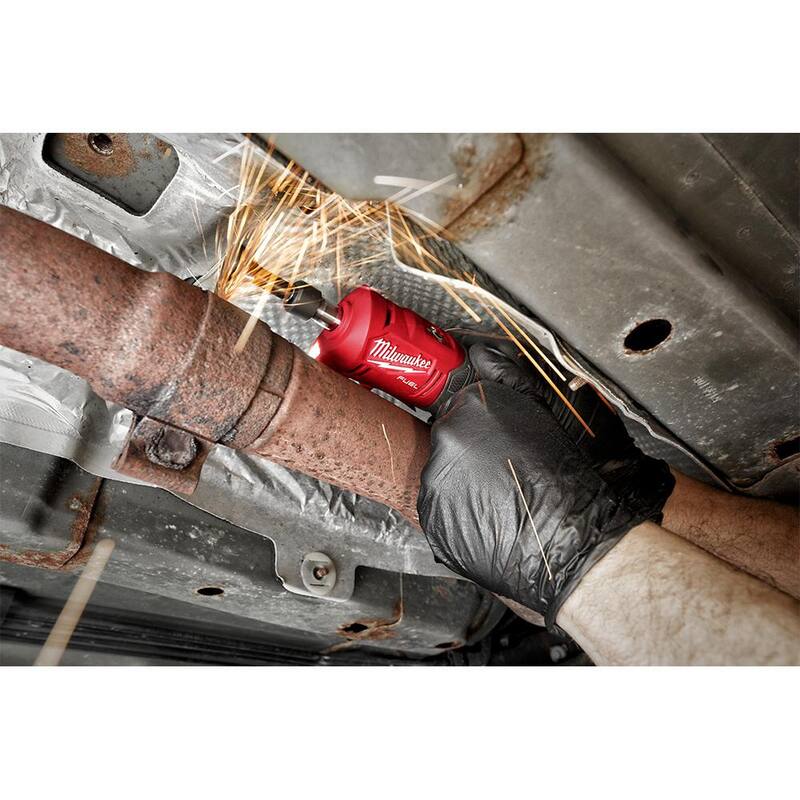 Rectificadora recta inalámbrica sin escobillas de 1/4 de pulgada Milwaukee M12 FUEL 12V de iones de litio con kit de inicio de batería M12 XC 4.0Ah - 2486-20-48-59-2440