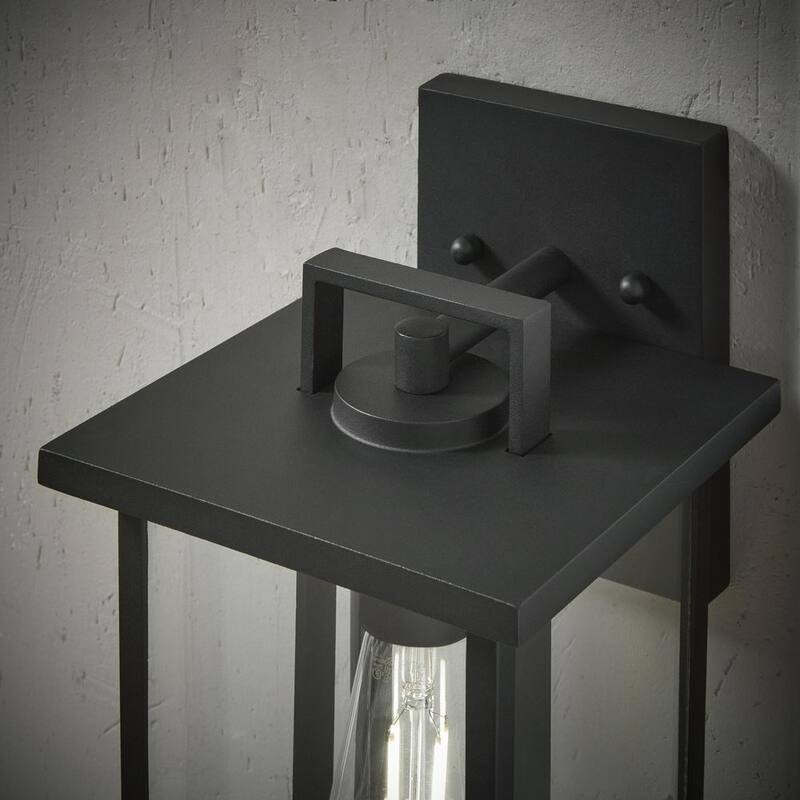 Hampton Bay Keswick 12.5 pulg. Lámpara de pared exterior moderna de 1 luz en negro mate con cableado duro y pantalla de vidrio transparente - DSHD5979B