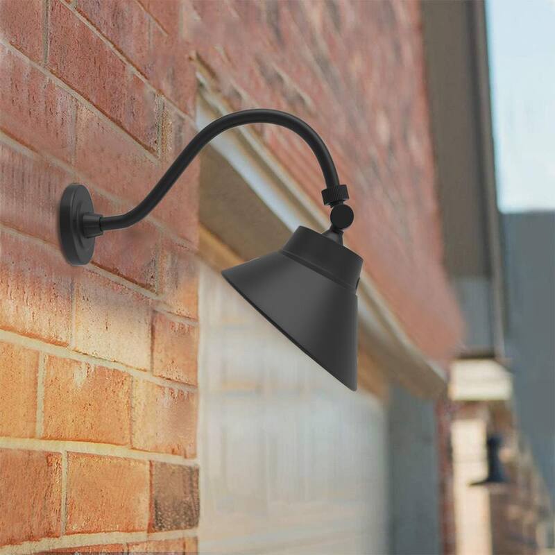 Luz de Granero de Cuello de Ganso con Sombrilla en Ángulo Negra de 10 pulgadas, 42 Watts, 4000 Lúmenes con Fotocelda, Luz de Letrero Exterior - 165001