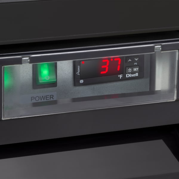 Maxx Cold Refrigerator 72 cu.ft., 3 Door, Comm. Merchandiser, Black/Glass - MXM3-72RB