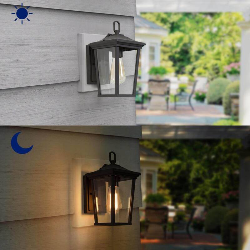 Lámpara de pared exterior de un foco en negro mate LNC Modern Coastal con vidrio claro para patio o entrada - A03278S