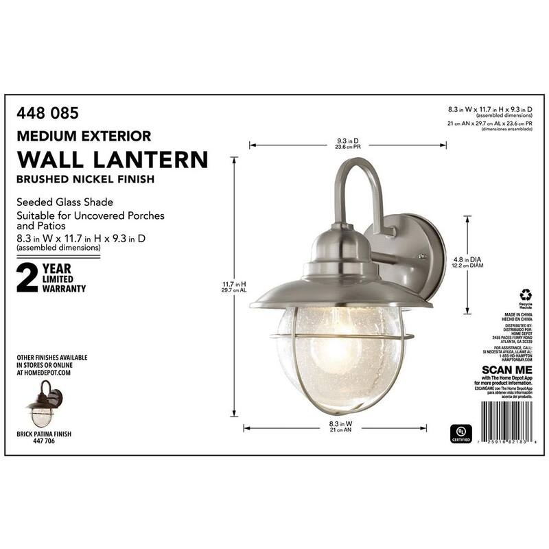Luz de pared para exteriores con 1 luz y acabado en níquel cepillado, estilo cabaña, con cableado duro, de Hampton Bay, de 11.7 pulgadas, con linterna, sin bombilla incluida - BOA1691H-BN.