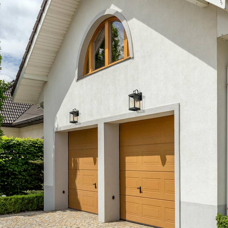 Lámpara de pared exterior de un foco en negro mate moderno LNC con pantalla de vidrio repleto de semillas y un toque clásico de porche. Lámpara de pared para exteriores en patios - E6Z6ZNHD1473848