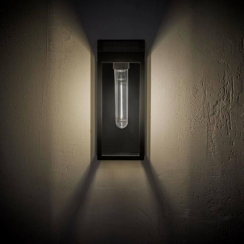 Luz de pared exterior solar LED negra Hampton Bay; 10 lúmenes - 92350-904