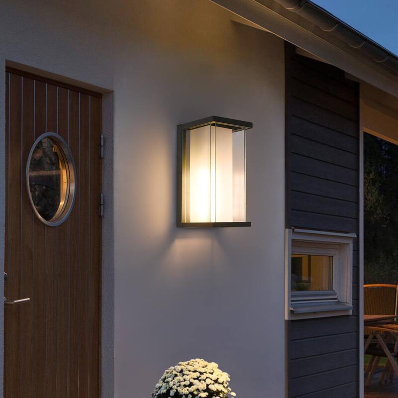 Lámpara de pared de linterna exterior Maxax Montpelier 12.8 pulgadas H 1 luz negra con cableado duro de atardecer a amanecer - 2264/1W