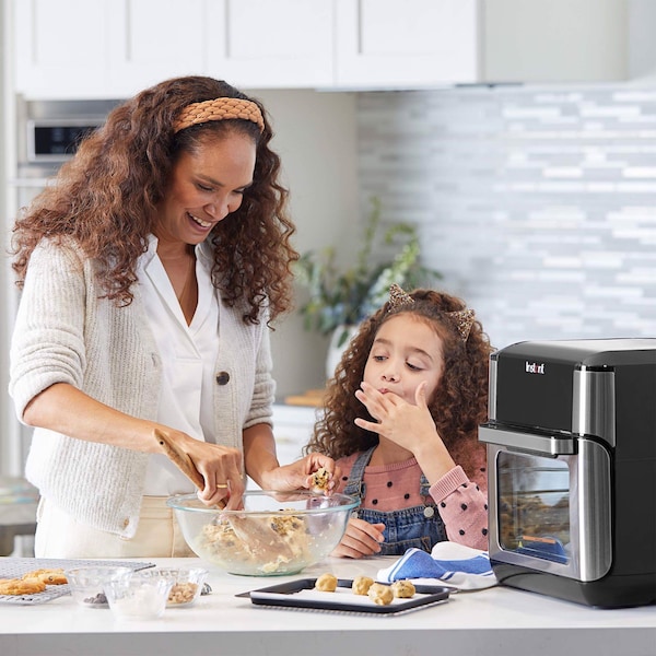 Instant Pot Instant Vortex Plus Black/Silver 10 qt Programmable Air Fryer Oven - 140-3000-01