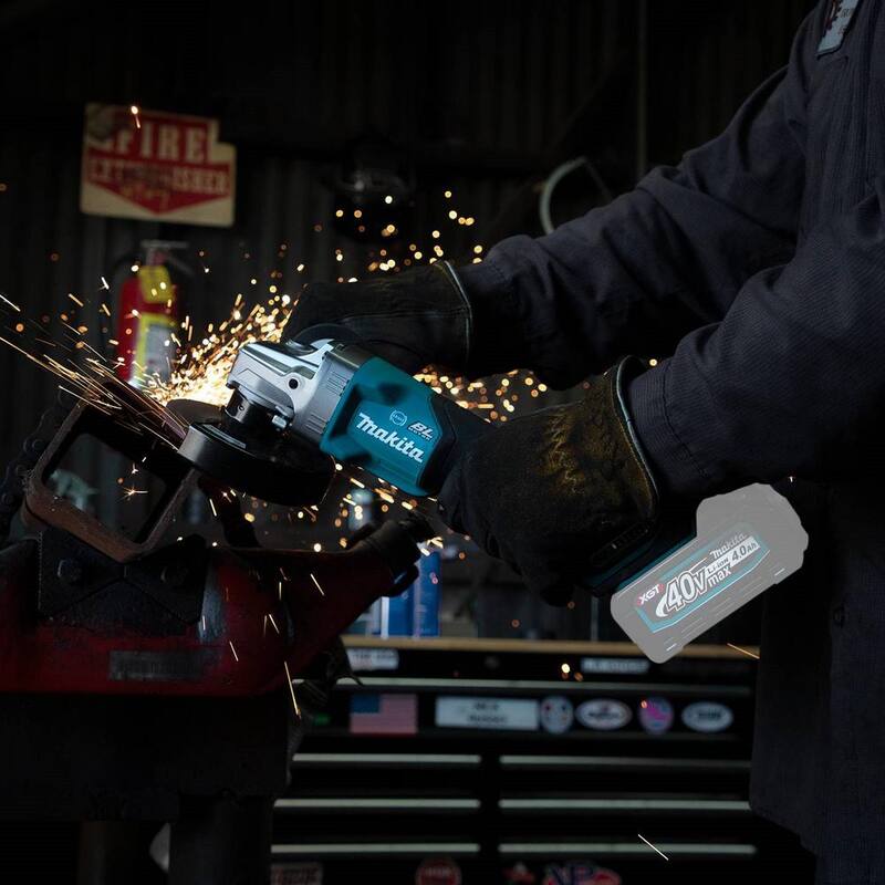 Makita 40V Max XGT Amoladora angular inalámbrica sin escobillas de 4-1/2 /5 pulgadas con interruptor de paleta y freno eléctrico (herramienta solamente) - GAG03Z