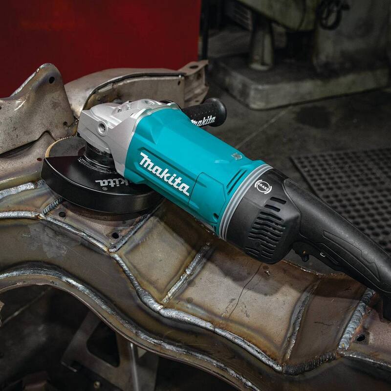 Amoladora angular con cable Makita de 7 pulgadas con AFT y freno - GA7070X1