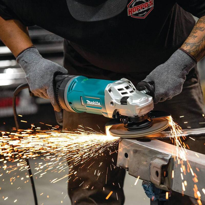 Amoladora angular con cable Makita de 7 pulgadas con AFT y freno - GA7070X1