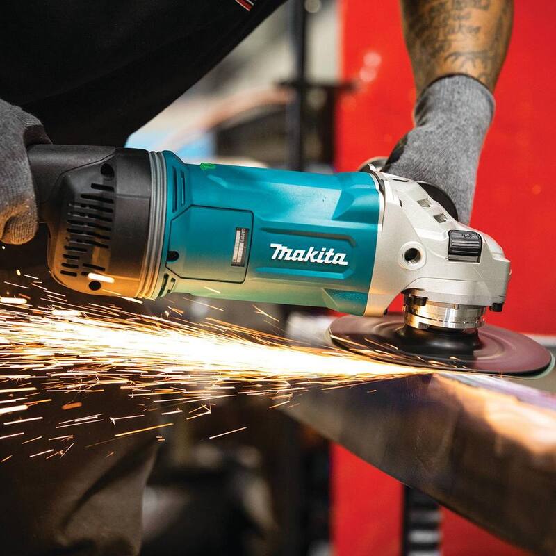 Amoladora angular con cable Makita de 7 pulgadas con AFT y freno - GA7070X1