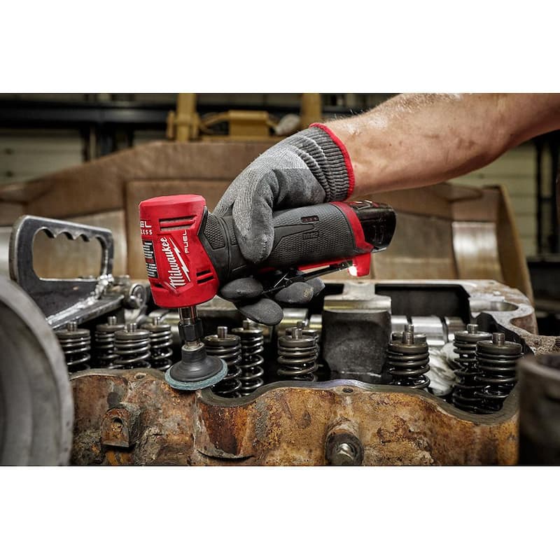 M12 FUEL 12-Volt Lithium-Ion 1/4 pulgadas Kit de esmeriladora angular derecha inalámbrica con herramienta multiherramienta M12 oscilante - 2485-22-2426-20  de Milwaukee.