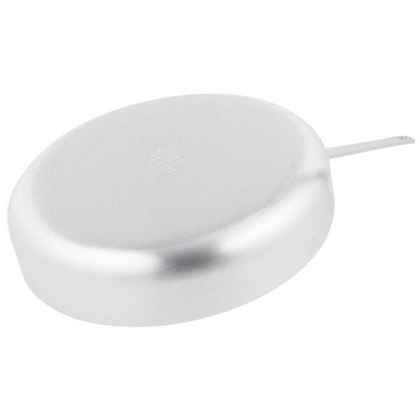 Vollrath Co Vollrath® Wear-Ever Classic Select Heavy-Duty saute Pan, 4074, 2 Gauge, 7-1/2 Quart Capacity - 4074