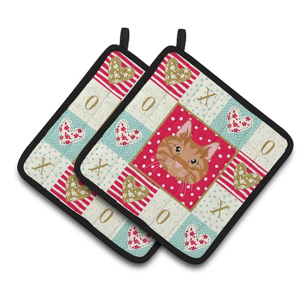 Carolines Treasures 7.5 x 7.5 in. Kurilian Bobtail Cat Love Pair of Pot Holders - CK5126PTHD