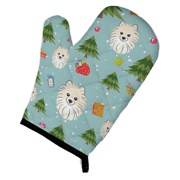 Carolines Treasures Christmas Pomeranian Oven Mitt - BB4996OVMT