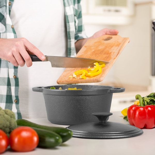 Commercial Chef Cast Iron Dutch Oven - CHCI340