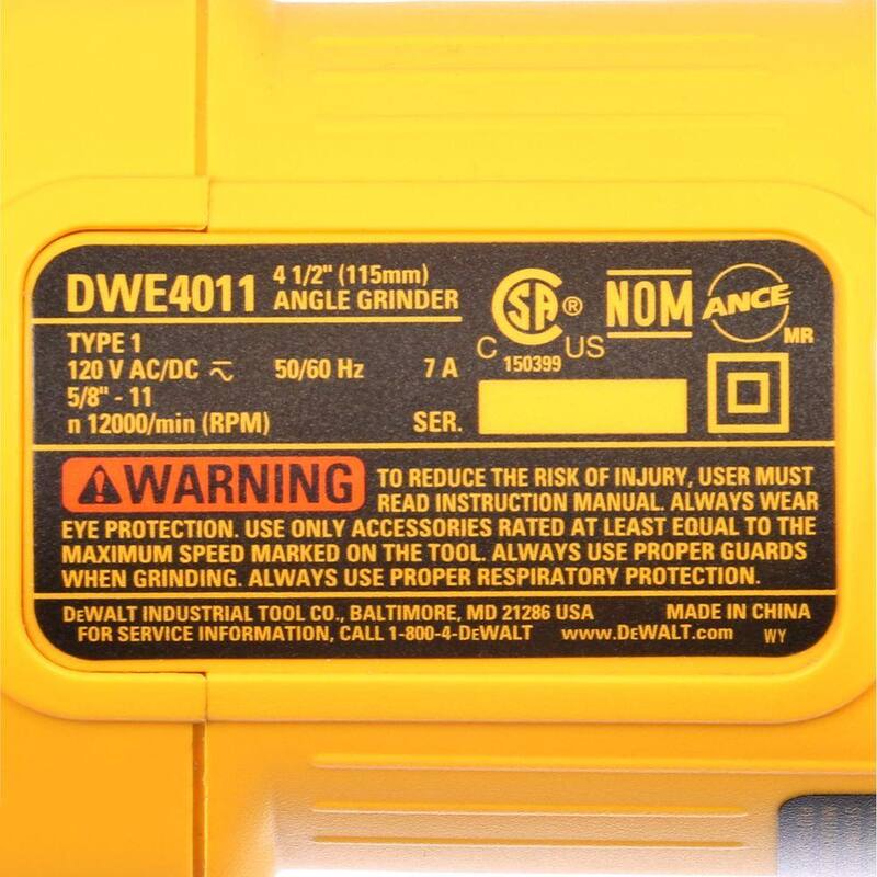 Amoladora angular eléctrica pequeña DEWALT de 7 amperes y 4.5 pulgadas con protector de 1 toque - DWE4011