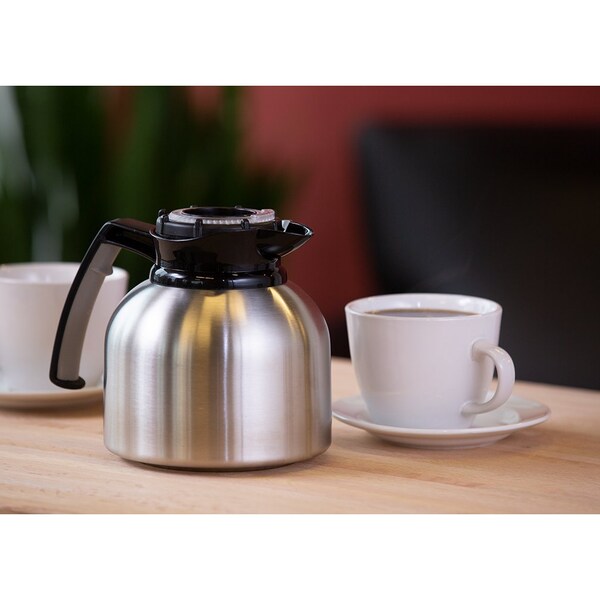 Service Ideas Brew N' Pour Stainless Vacuum Insulated Decanter with Timer, 1.9L, Brushed - BNP19V4