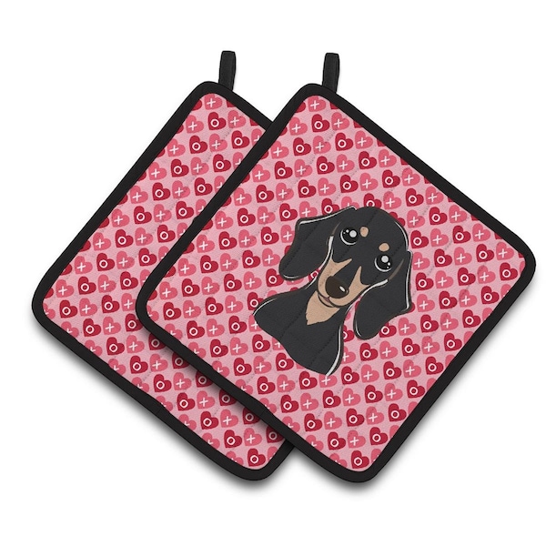 Carolines Treasures Smooth Black & Tan Dachshund Hearts Pair of Pot Holders - BB5285PTHD