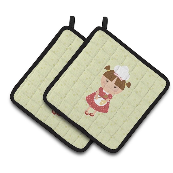 Carolines Treasures Brunette Baker on Green Pair of Pot Holders - BB7307PTHD