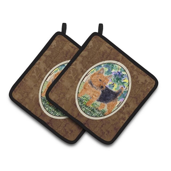Carolines Treasures Norwich Terrier Pair of Pot Holders, 7.5 x 3 x 7.5 in. - SS8218PTHD