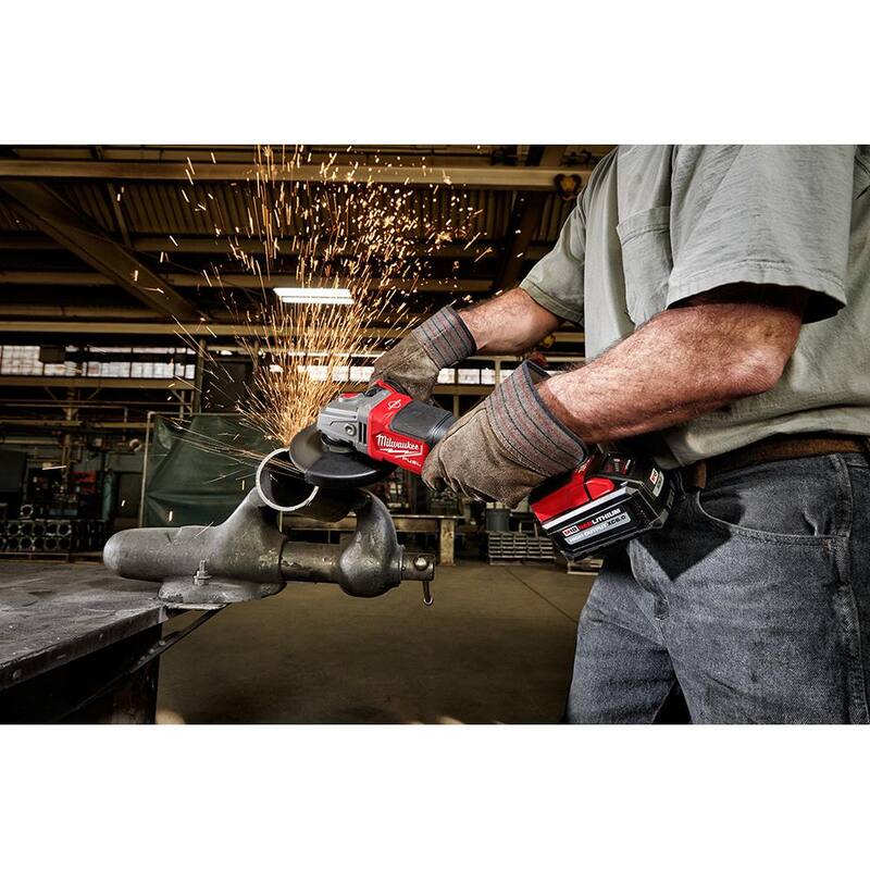 Amoladora inalámbrica sin escobillas Milwaukee M18 FUEL de 18 V con interruptor de paleta y kit de amoladora angular FUEL - 2980-22-2880-20.